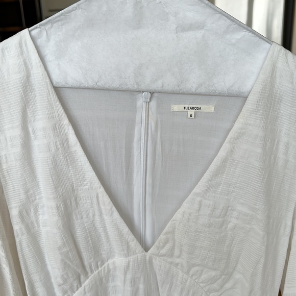 Ryland Dress in Ivory By Tularosa Size Small - Picture 6 of 10